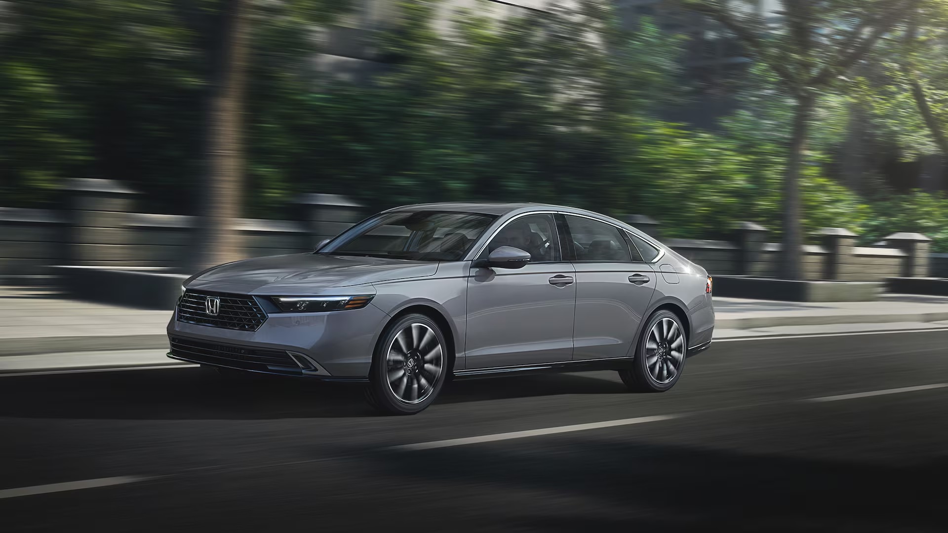 Sedan hạng D Honda Accord và Kia K5 đang ở đâu tại thị trường ô tô Việt Nam?- Ảnh 2.