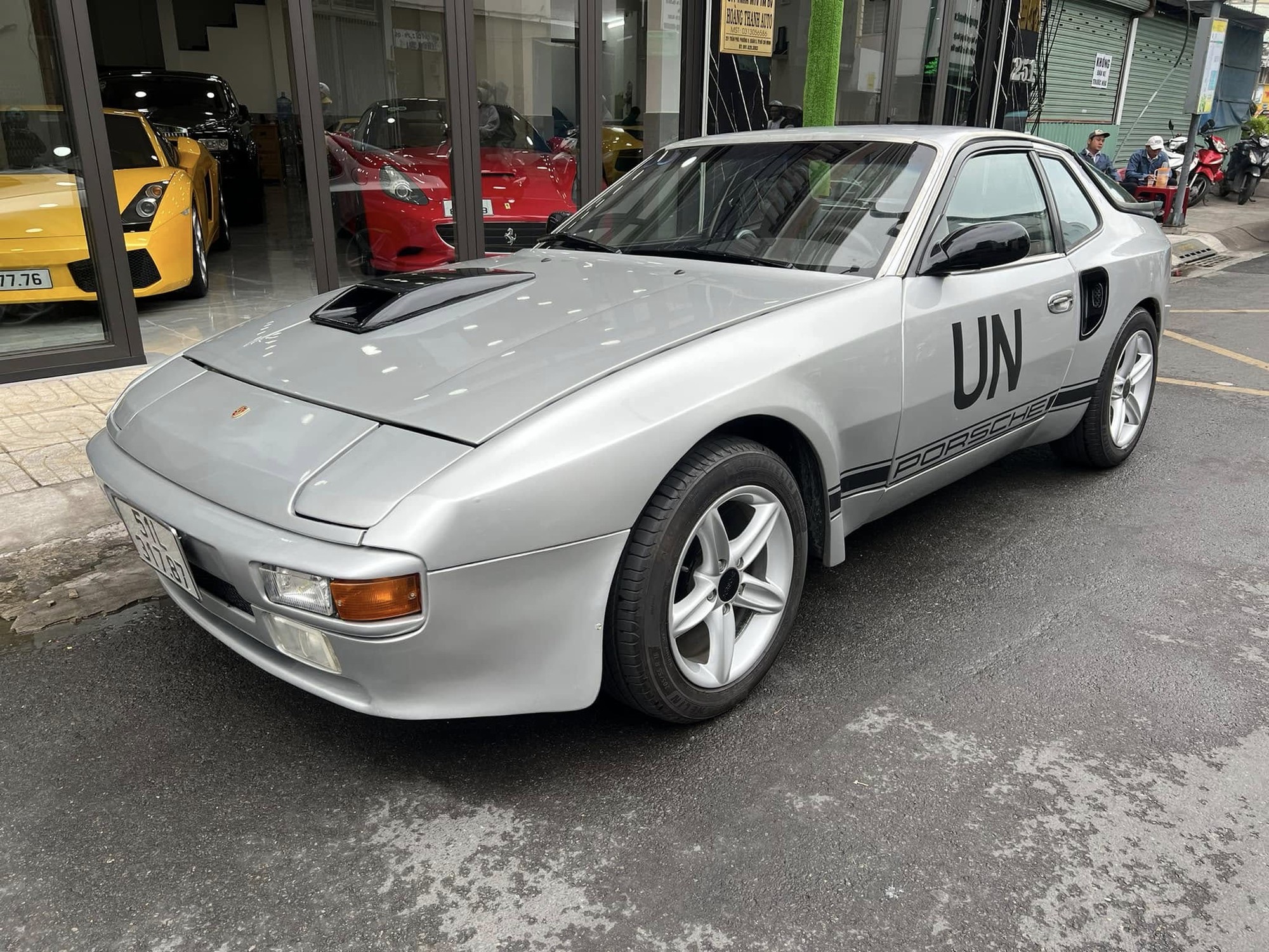 Porsche 944 thứ hai của ông Đặng Lê Nguyên Vũ xuống phố: Có chi tiết hiếm thấy, diện mạo lạ khác hẳn nguyên bản- Ảnh 6.