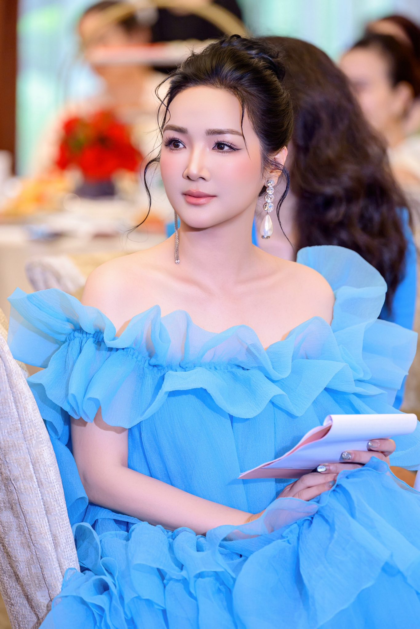 Hoa hậu Việt là mẹ đơn thân, U60 đẹp như 30, sở hữu biệt thự bề thế ở TP.HCM, đi mỏi chân không hết- Ảnh 2.