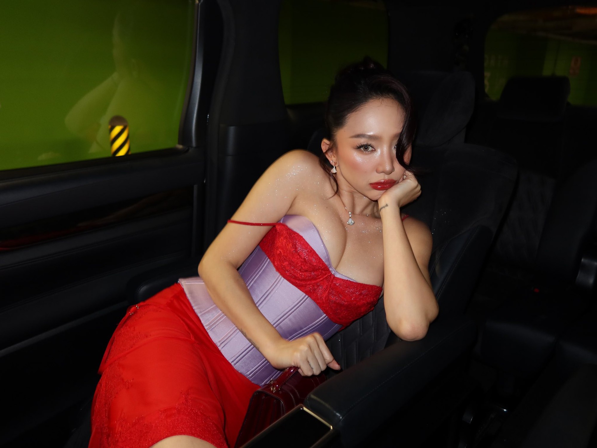 Khó thở vì Tóc Tiên- Ảnh 5.