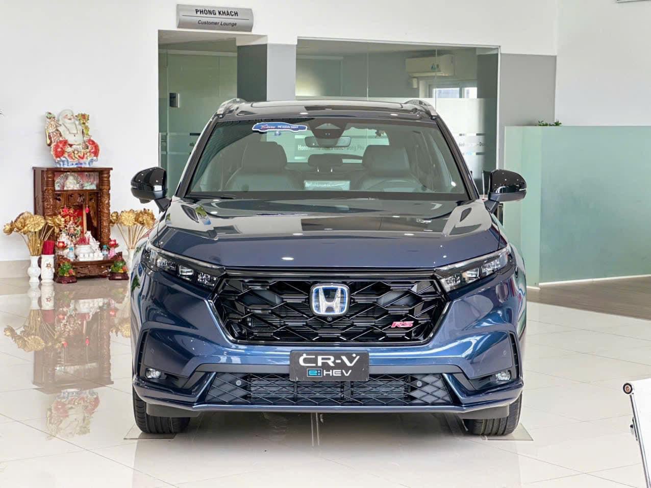 Sắp chuyển sang lắp ráp, Honda CR-V e:HEV RS nhập Thái 'kênh' tới 70 triệu đồng tại đại lý- Ảnh 1.