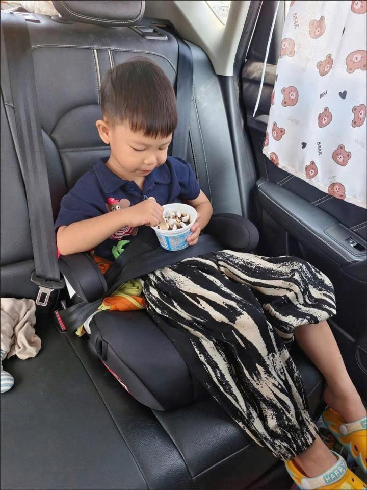 Cục Cảnh sát Giao thông giải thích thêm về quy định ghế trẻ em trên ô tô, áp dụng từ 1/1/2026- Ảnh 2. Cục Cảnh sát Giao thông giải thích thêm về quy định ghế trẻ em trên ô tô, áp dụng từ 1/1/2026- Ảnh 2.