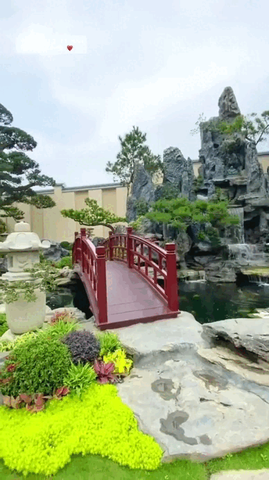 Cận cảnh siêu biệt phủ của trưởng thôn trẻ giàu nhất Việt Nam- Ảnh 5. Cận cảnh siêu biệt phủ của trưởng thôn trẻ giàu nhất Việt Nam- Ảnh 5.