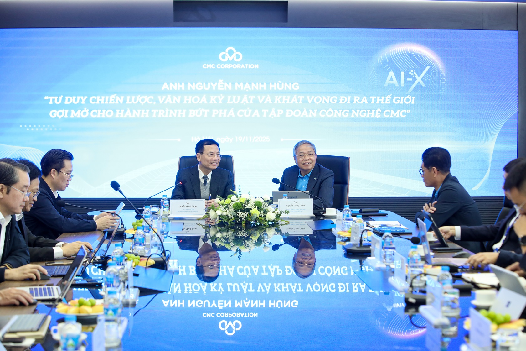 Bộ trưởng Nguyễn Mạnh Hùng: Nếu chỉ dừng ở gia công, doanh nghiệp khó xây dựng thương hiệu công nghệ Việt Nam trên trường quốc tế- Ảnh 1.