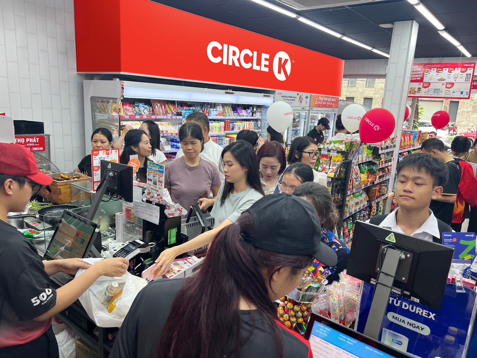 Circle K đưa “tướng” kỳ cựu 35 năm kinh nghiệm vào Việt Nam, đặt mục tiêu bứt tốc lên 1.000 cửa hàng- Ảnh 2.