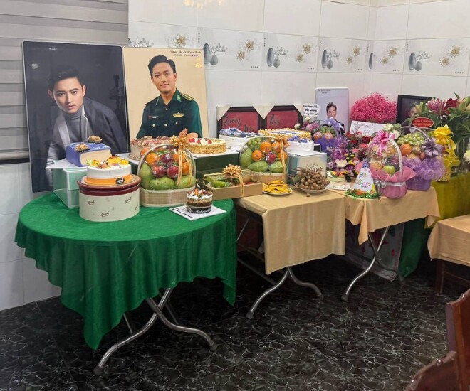 Em trai nhắn 1 câu tới cố diễn viên Quý Bình, ai nghe cũng lặng người- Ảnh 1. Em trai nhắn 1 câu tới cố diễn viên Quý Bình, ai nghe cũng lặng người- Ảnh 1.