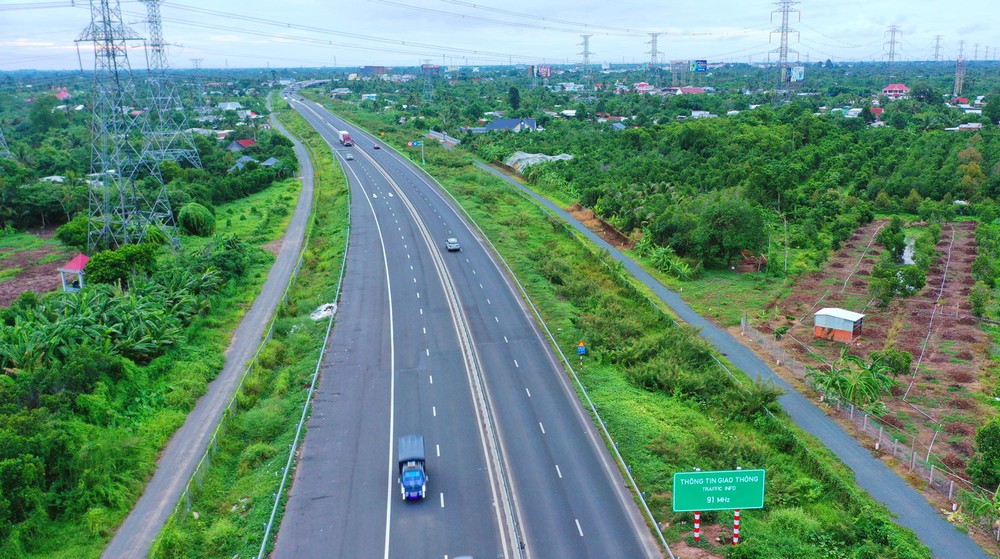 "Đại gia phố núi" vang bóng một thời nay lỗ lũy kế hàng nghìn tỷ bất ngờ được đề xuất thực hiện dự án cao tốc gần 77.000 tỷ đồng- Ảnh 1.