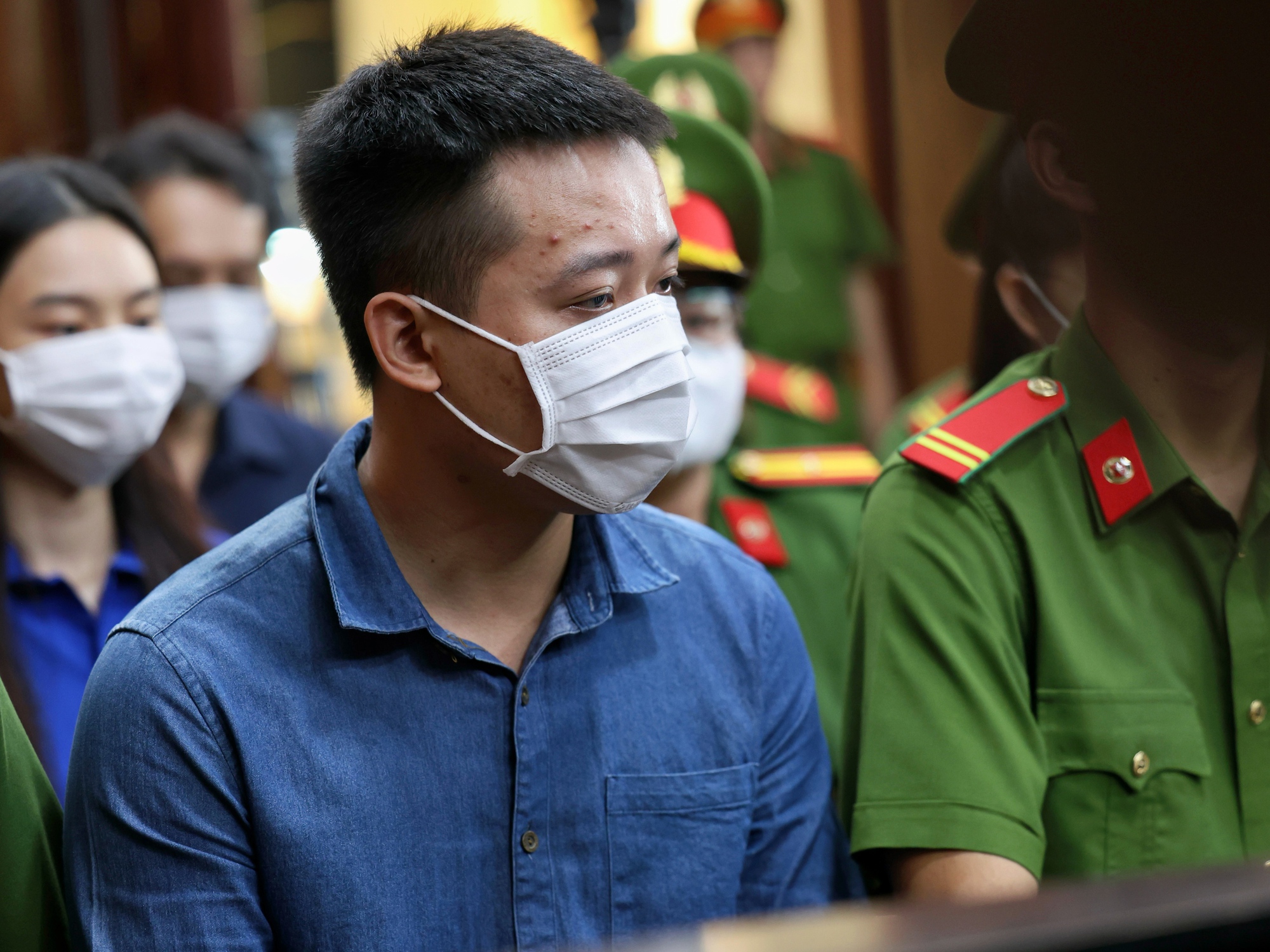 Nguyễn Thúc Thùy Tiên đồng ý để 2 luật sư bào chữa- Ảnh 2.