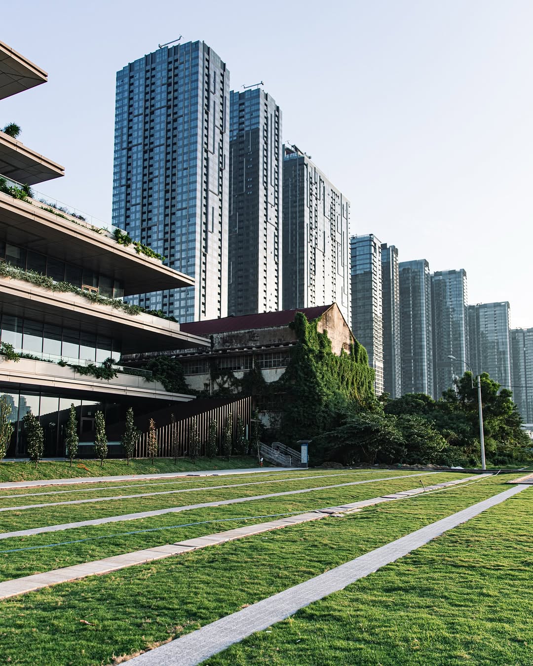 Xuất hiện chiếc thang cuốn khiến giới trẻ TP.HCM phát cuồng: View tiền tỷ, hoàn toàn miễn phí tham quan- Ảnh 9. Xuất hiện chiếc thang cuốn khiến giới trẻ TP.HCM phát cuồng: View tiền tỷ, hoàn toàn miễn phí tham quan- Ảnh 9.