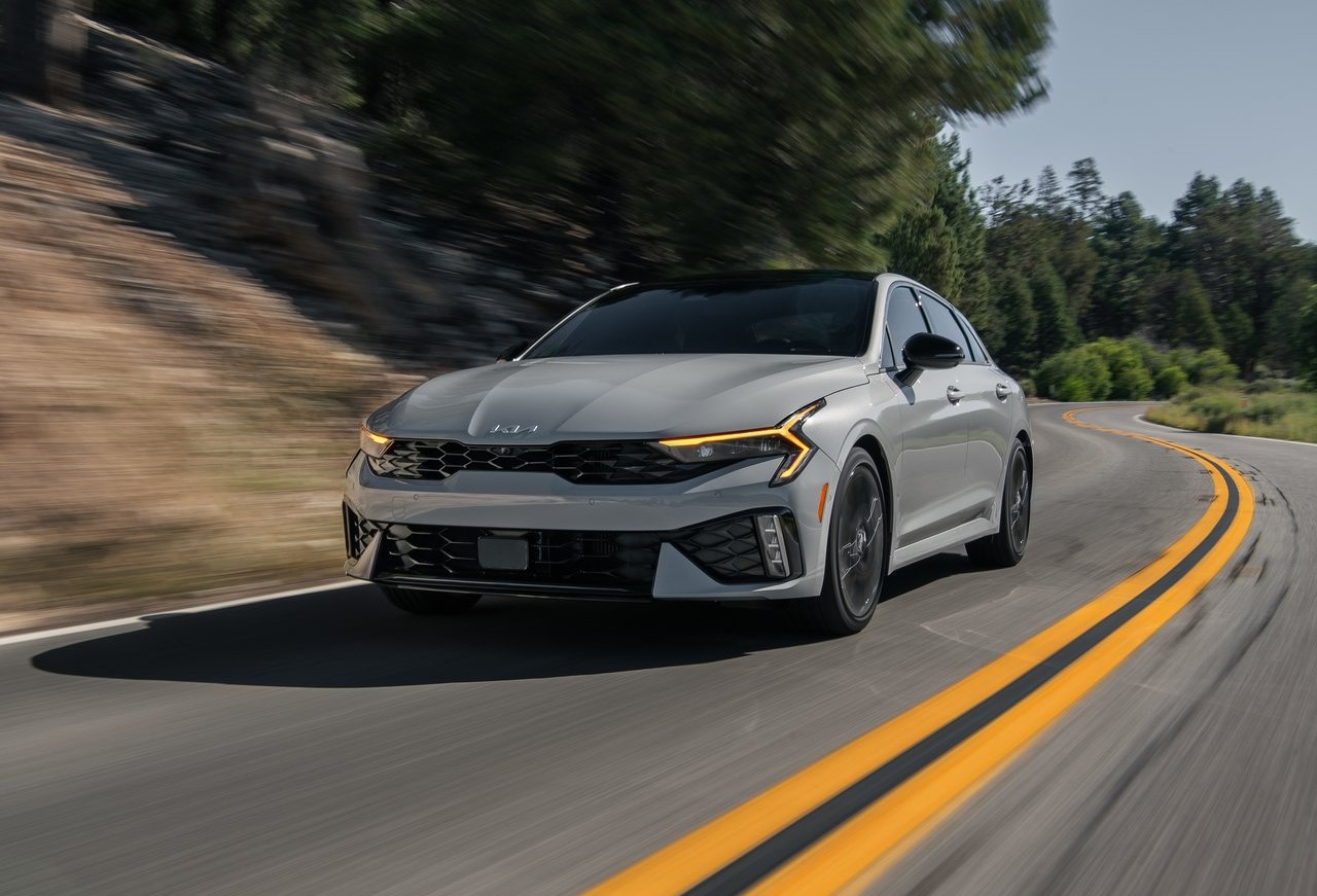 Sedan hạng D Honda Accord và Kia K5 đang ở đâu tại thị trường ô tô Việt Nam?- Ảnh 3.