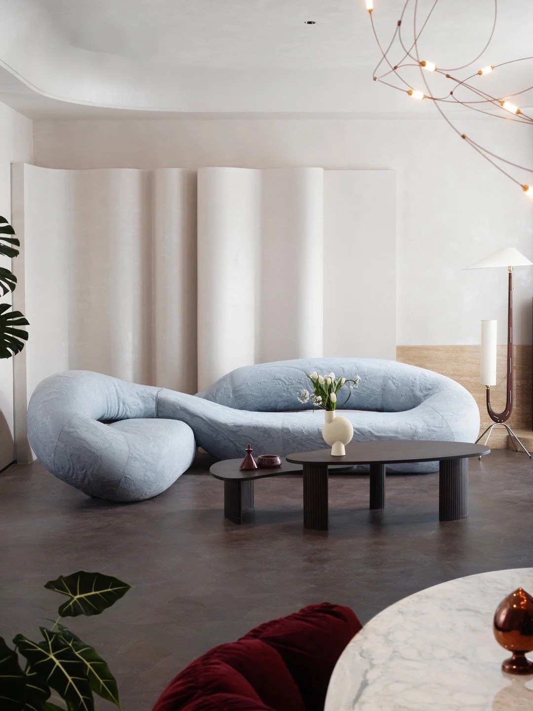 Chịu chơi nhất showbiz: Sofa "vô cực", đảo bếp đá quý chỉ là chuyện nhỏ, chi tiết đắt giá này trong biệt thự 6 tầng 666m2 của Lâu Nghệ Tiêu mới khiến người xem lụi tim!- Ảnh 12.