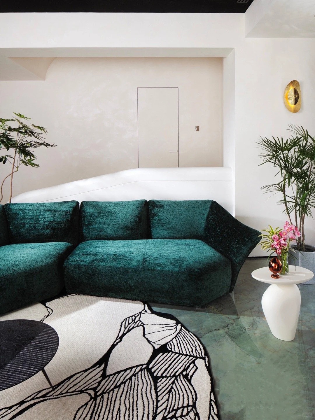 Chịu chơi nhất showbiz: Sofa "vô cực", đảo bếp đá quý chỉ là chuyện nhỏ, chi tiết đắt giá này trong biệt thự 6 tầng 666m2 của Lâu Nghệ Tiêu mới khiến người xem lụi tim!- Ảnh 10.