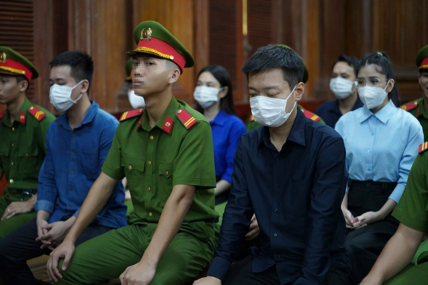 Hoa hậu Thùy Tiên bị tuyên phạt 2 năm tù- Ảnh 2.