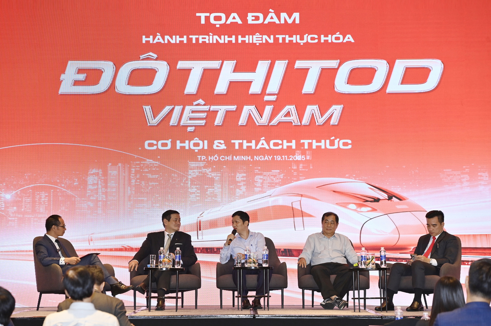 Giá bất động sản quanh Metro số 1 có nơi tăng tới 200%- Ảnh 1. Giá bất động sản quanh Metro số 1 có nơi tăng tới 200%- Ảnh 1.