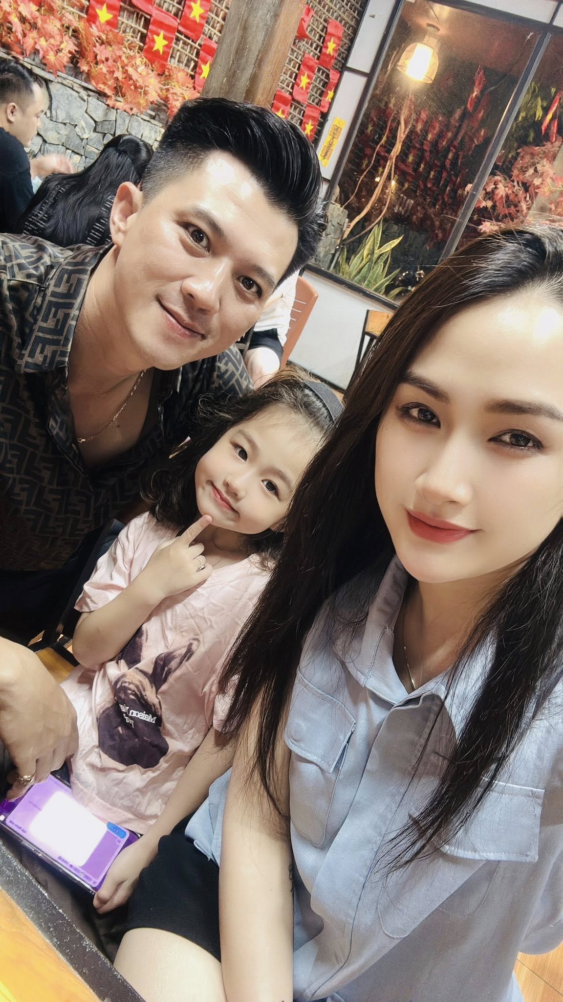 Tổng tài phim giờ vàng: Quá khứ làm bốc vác ở TP.HCM, giờ là chủ homestay, xây biệt thự, cưới hot girl- Ảnh 5.