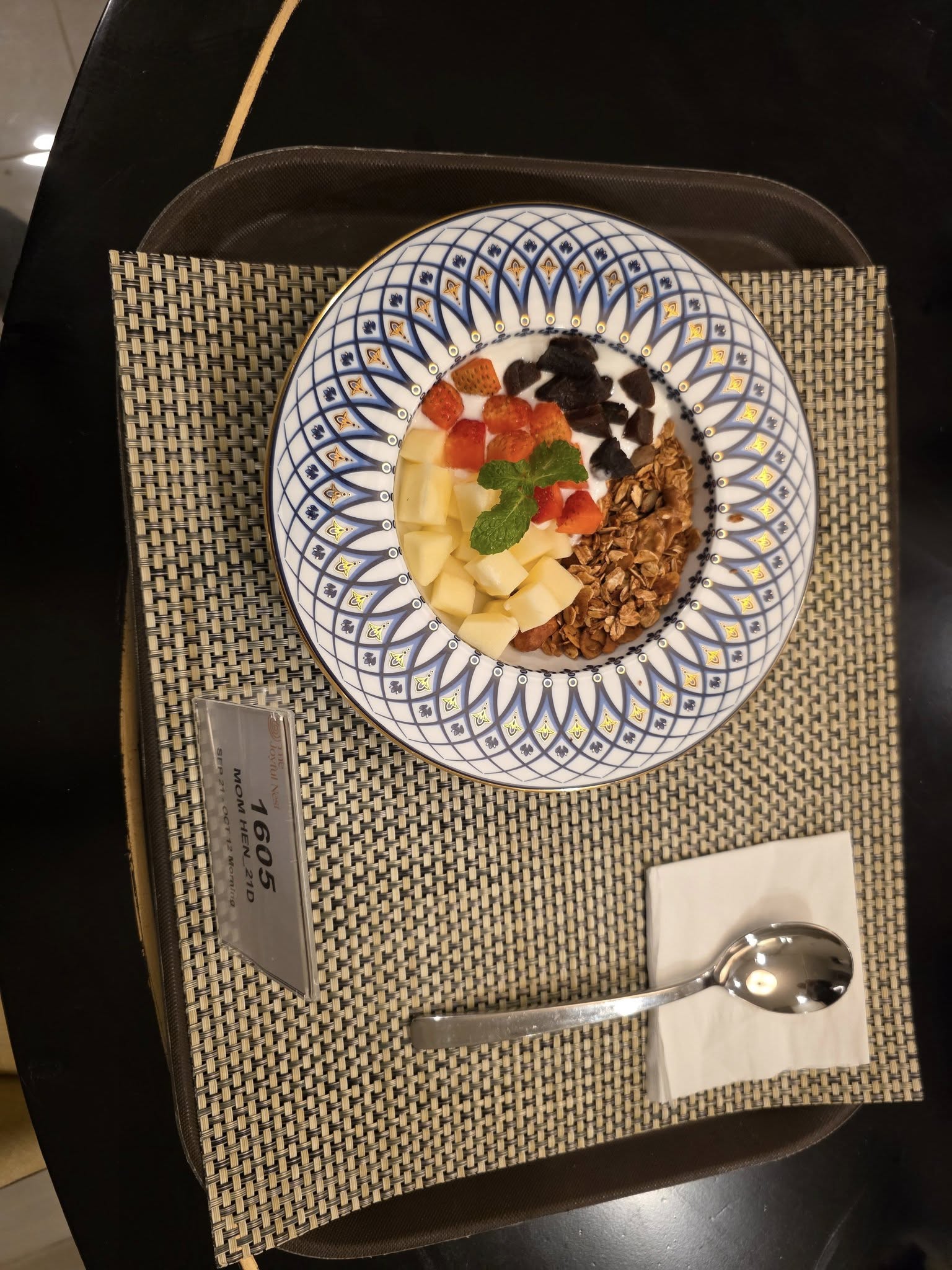 Bữa cơm đậm mùi tiền của H'Hen Niê- Ảnh 12. Bữa cơm đậm mùi tiền của H'Hen Niê- Ảnh 12.