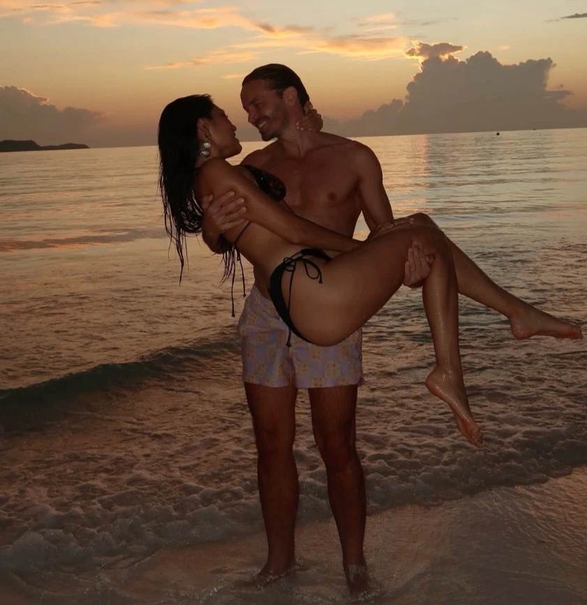 Bạn trai Thảo Nhi Lê là hậu duệ đời thứ 7 của gia tộc 200 năm kinh doanh nước hoa ở Pháp- Ảnh 1.