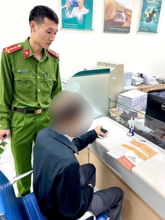 Công an cảnh báo người dân không đăng tải, chia sẻ những thông tin cá nhân sau lên mạng xã hội- Ảnh 2. Công an cảnh báo người dân không đăng tải, chia sẻ những thông tin cá nhân sau lên mạng xã hội- Ảnh 2.