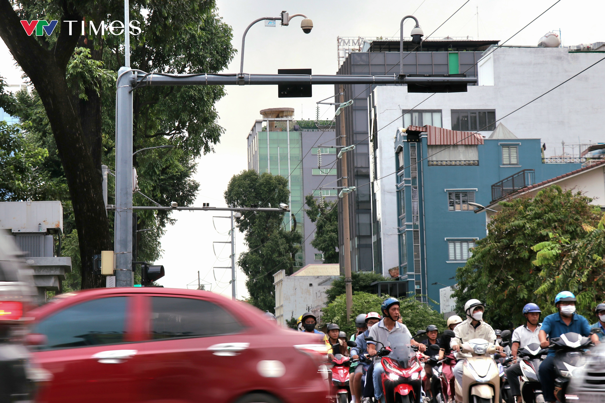 Camera AI tại TP Hồ Chí Minh giúp hạn chế vi phạm hiểu quả gấp 3 lần- Ảnh 2. Camera AI tại TP Hồ Chí Minh giúp hạn chế vi phạm hiểu quả gấp 3 lần- Ảnh 2.