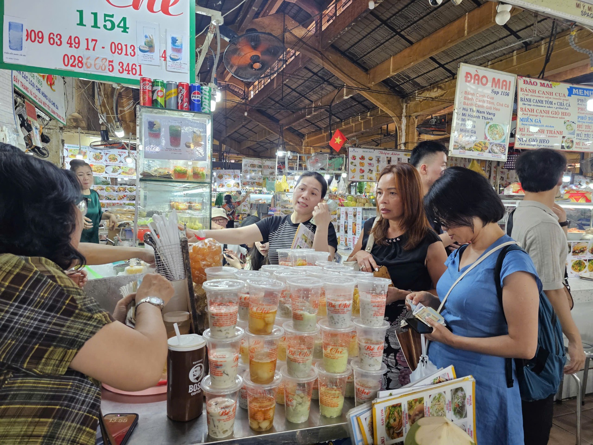 Hộ kinh doanh chật vật chuyển đổi thuế (*): Lo lắng về ngưỡng doanh thu chịu thuế- Ảnh 1.