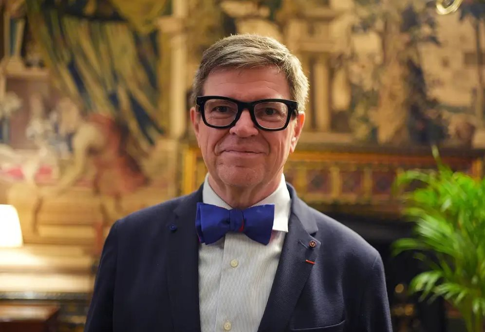 Nội bộ Meta lục đục khiến giám đốc khoa học AI Yann LeCun ra đi: Cái giá của việc Mark Zuckerberg chi 15 tỷ USD tuyển trai trẻ 28 tuổi về lãnh đạo- Ảnh 4.