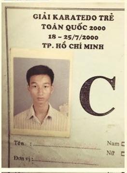 Nam sinh đen - gầy - nghịch từng làm "đại ca" trường cấp 3, 24 năm sau trở lại trường xưa khiến tất cả trầm trồ- Ảnh 3. Nam sinh đen - gầy - nghịch từng làm "đại ca" trường cấp 3, 24 năm sau trở lại trường xưa khiến tất cả trầm trồ- Ảnh 3.