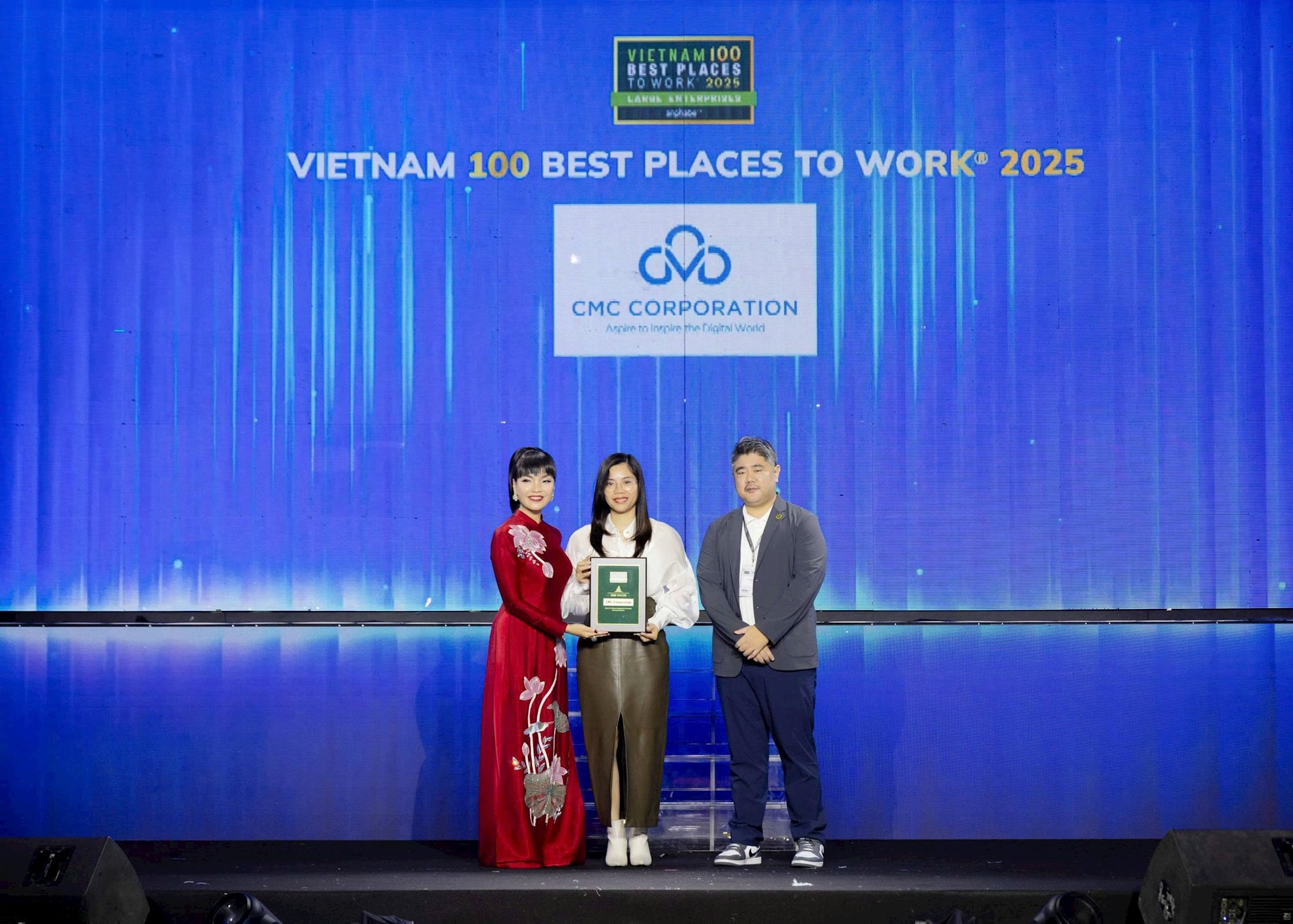CMC được vinh danh Top 100 Nơi làm việc tốt nhất Việt Nam 2025- Ảnh 1.