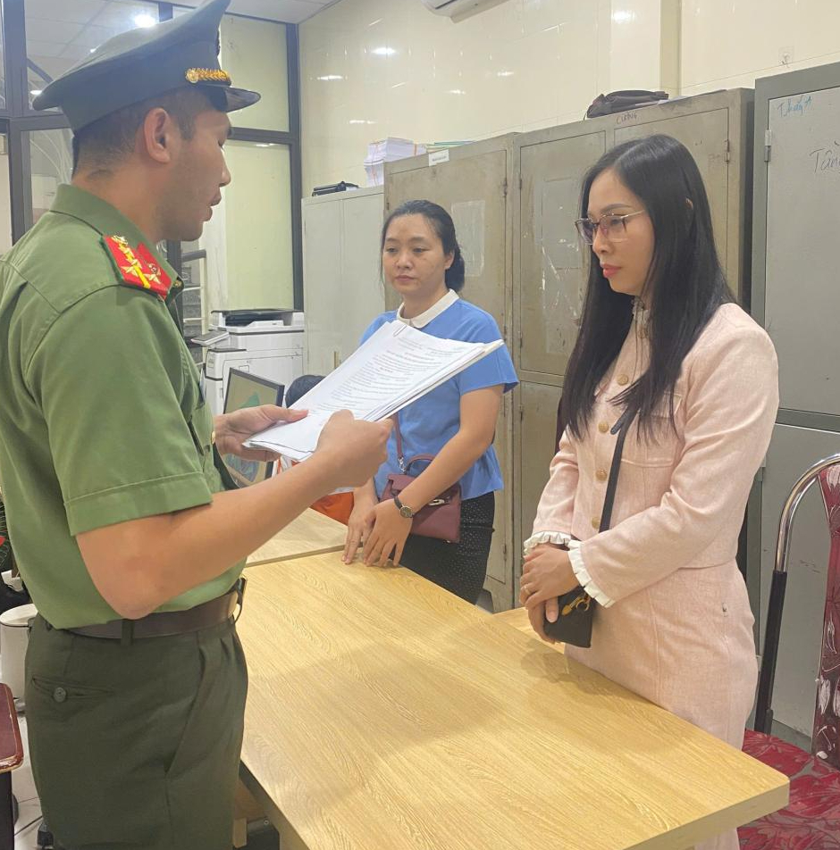 Bắt Nguyễn Thị Phương cùng 8 người khác- Ảnh 2.