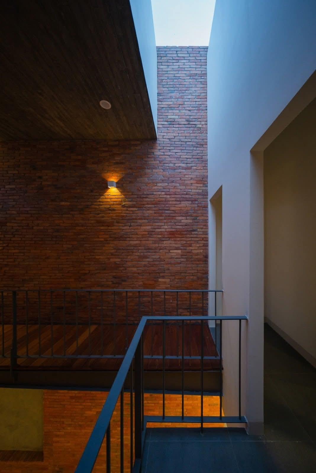 Mẫu nhà nhỏ cho người thích phong cách thô mộc- Ảnh 7.