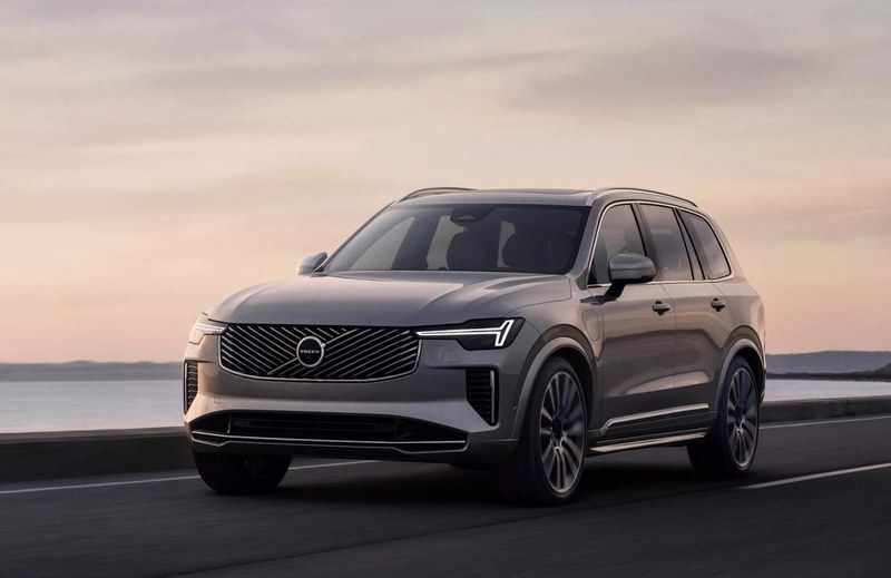 Volvo S90, XC60 mới về Việt Nam - rẻ hơn phiên bản cũ hàng trăm triệu đồng- Ảnh 3. Volvo S90, XC60 mới về Việt Nam - rẻ hơn phiên bản cũ hàng trăm triệu đồng- Ảnh 3.