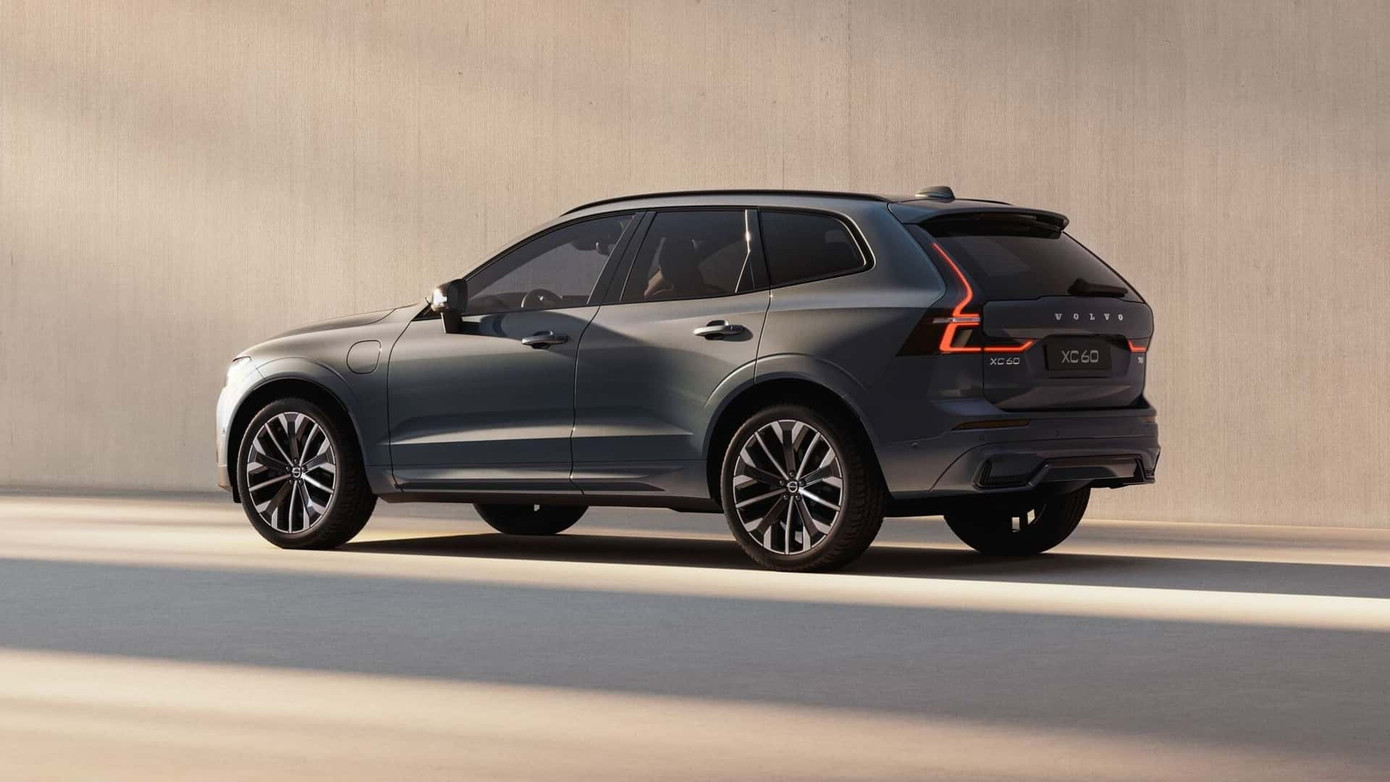 Volvo S90, XC60 mới về Việt Nam - rẻ hơn phiên bản cũ hàng trăm triệu đồng- Ảnh 2. Volvo S90, XC60 mới về Việt Nam - rẻ hơn phiên bản cũ hàng trăm triệu đồng- Ảnh 2.
