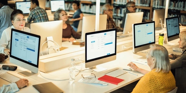 Không phải mê tín: Sau 50 tuổi, đây là 3 dấu hiệu cho thấy một người đang âm thầm trở nên giàu có- Ảnh 3. Không phải mê tín: Sau 50 tuổi, đây là 3 dấu hiệu cho thấy một người đang âm thầm trở nên giàu có- Ảnh 3.