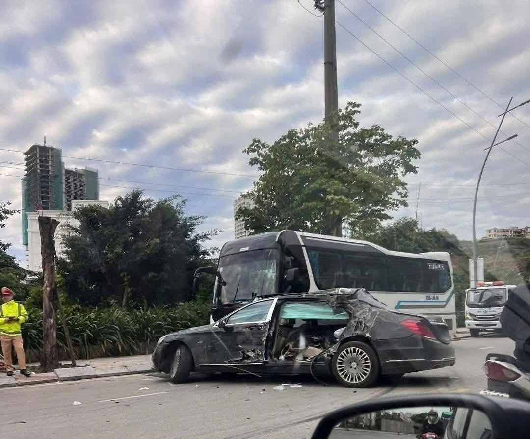Lời kể nhân chứng vụ Mercedes Maybach phóng như bay tông vào xe khách đỗ ven đường- Ảnh 3.