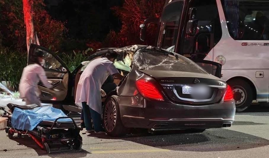 Lời kể nhân chứng vụ Mercedes Maybach phóng như bay tông vào xe khách đỗ ven đường- Ảnh 5.