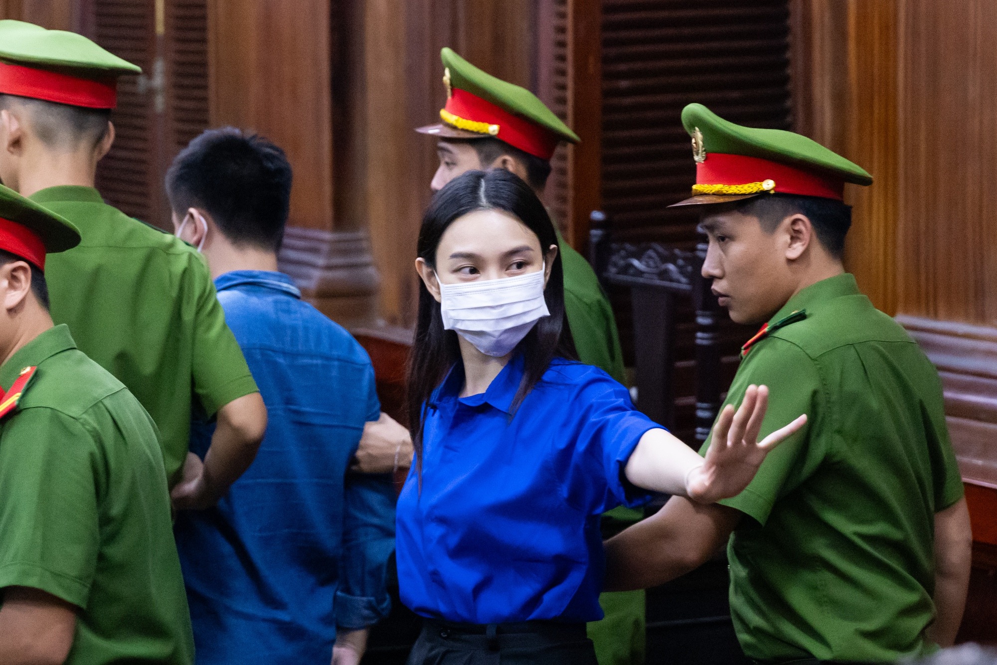 Làm rõ lời khai "công ty quản lý hưởng lợi 30%" từ hợp đồng với Thùy Tiên- Ảnh 3.