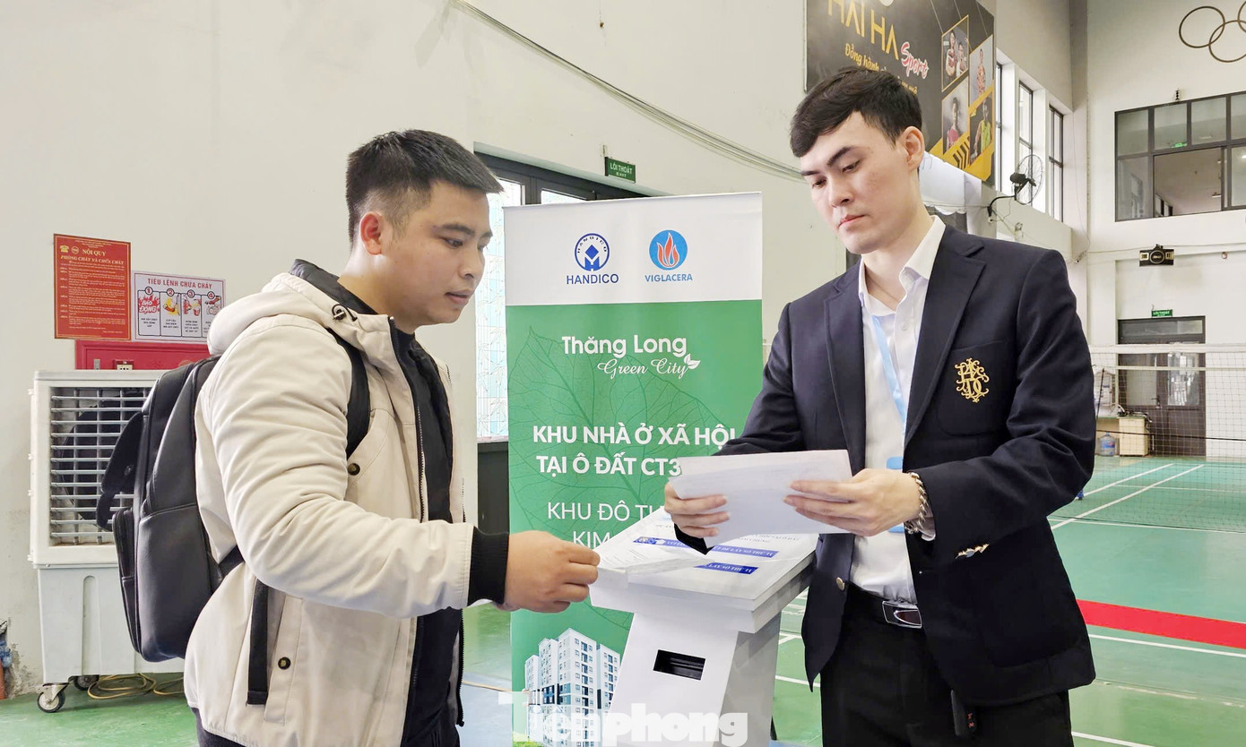 Cận cảnh quy trình bấm số, nhận hồ sơ nhà ở xã hội từ 900 triệu đồng/căn- Ảnh 7.