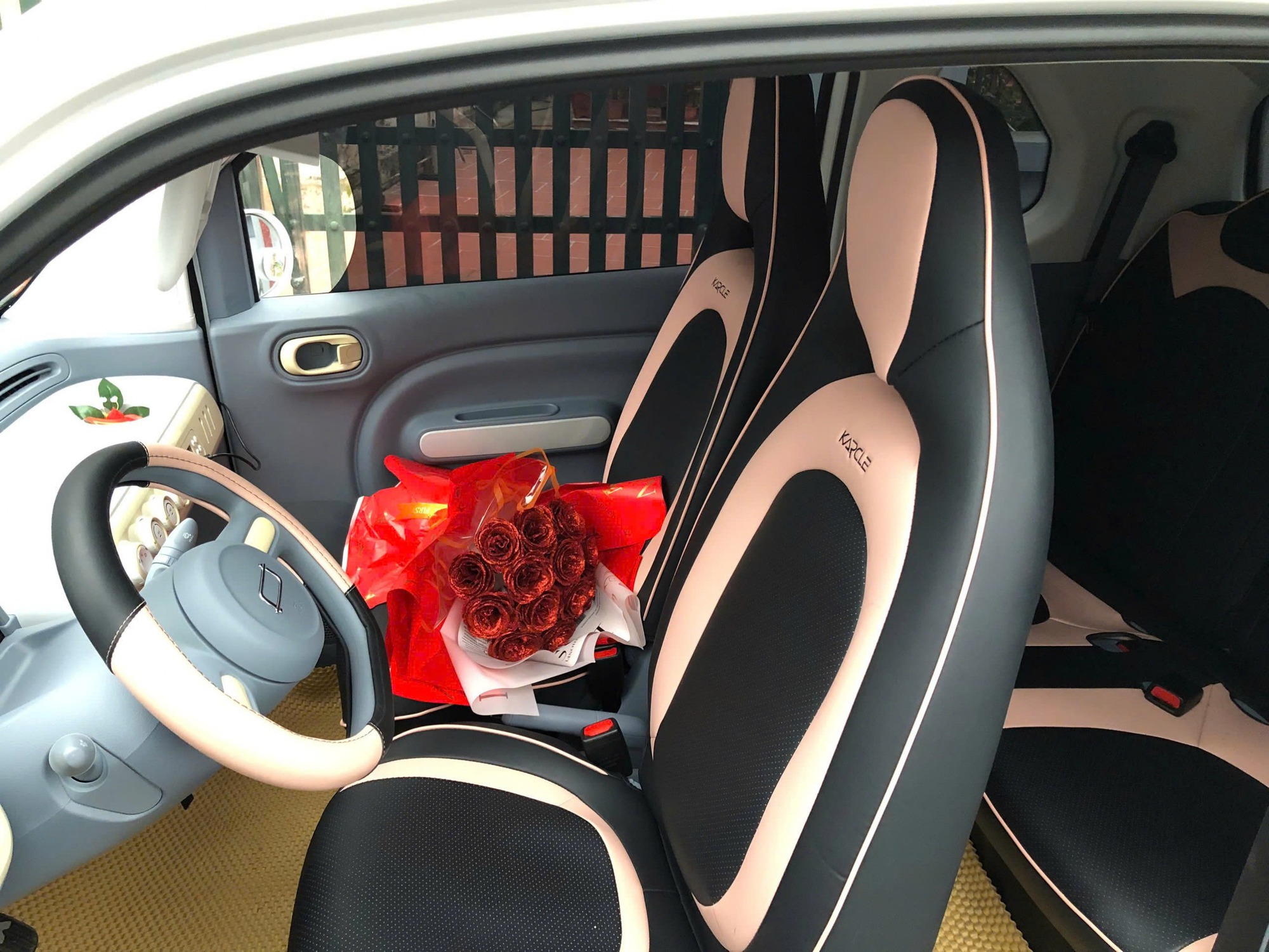 Cô giáo tìm thấy 'nhịp sống mới' mỗi ngày đến lớp với xe điện Bestune Xiaoma- Ảnh 4.