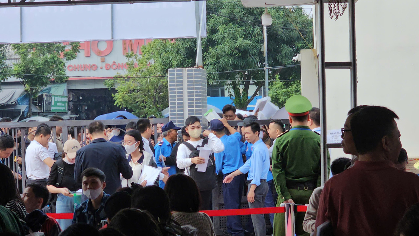 Cận cảnh quy trình bấm số, nhận hồ sơ nhà ở xã hội từ 900 triệu đồng/căn- Ảnh 13.