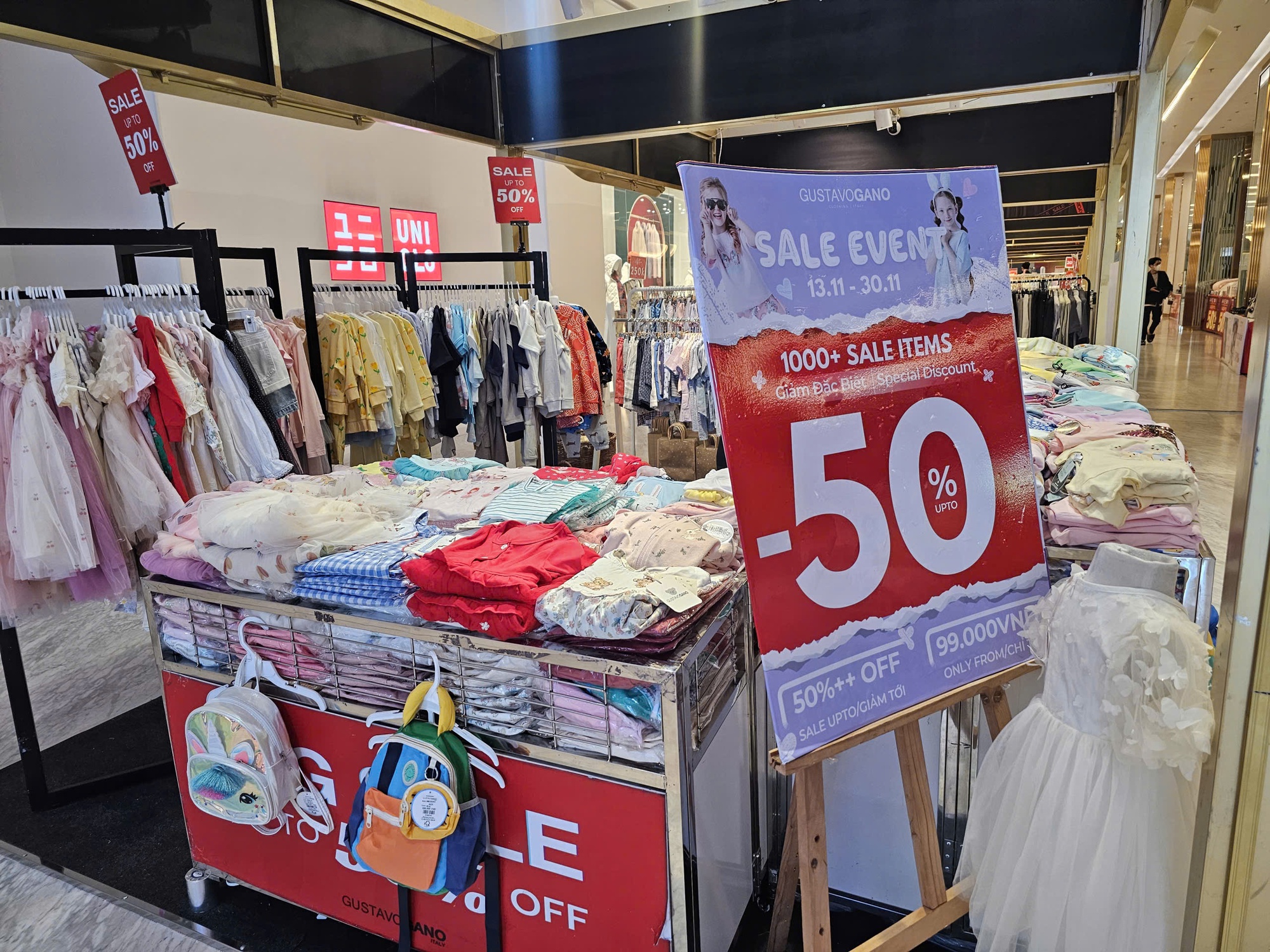 Chuyện lạ trước ngày Black Friday 2025- Ảnh 1. Chuyện lạ trước ngày Black Friday 2025- Ảnh 1.