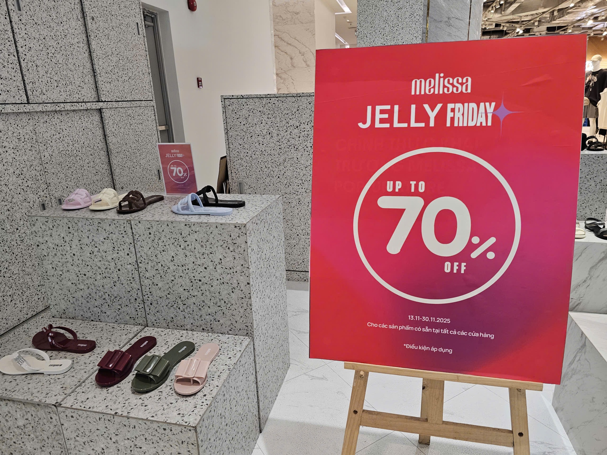 Chuyện lạ trước ngày Black Friday 2025- Ảnh 10. Chuyện lạ trước ngày Black Friday 2025- Ảnh 10.