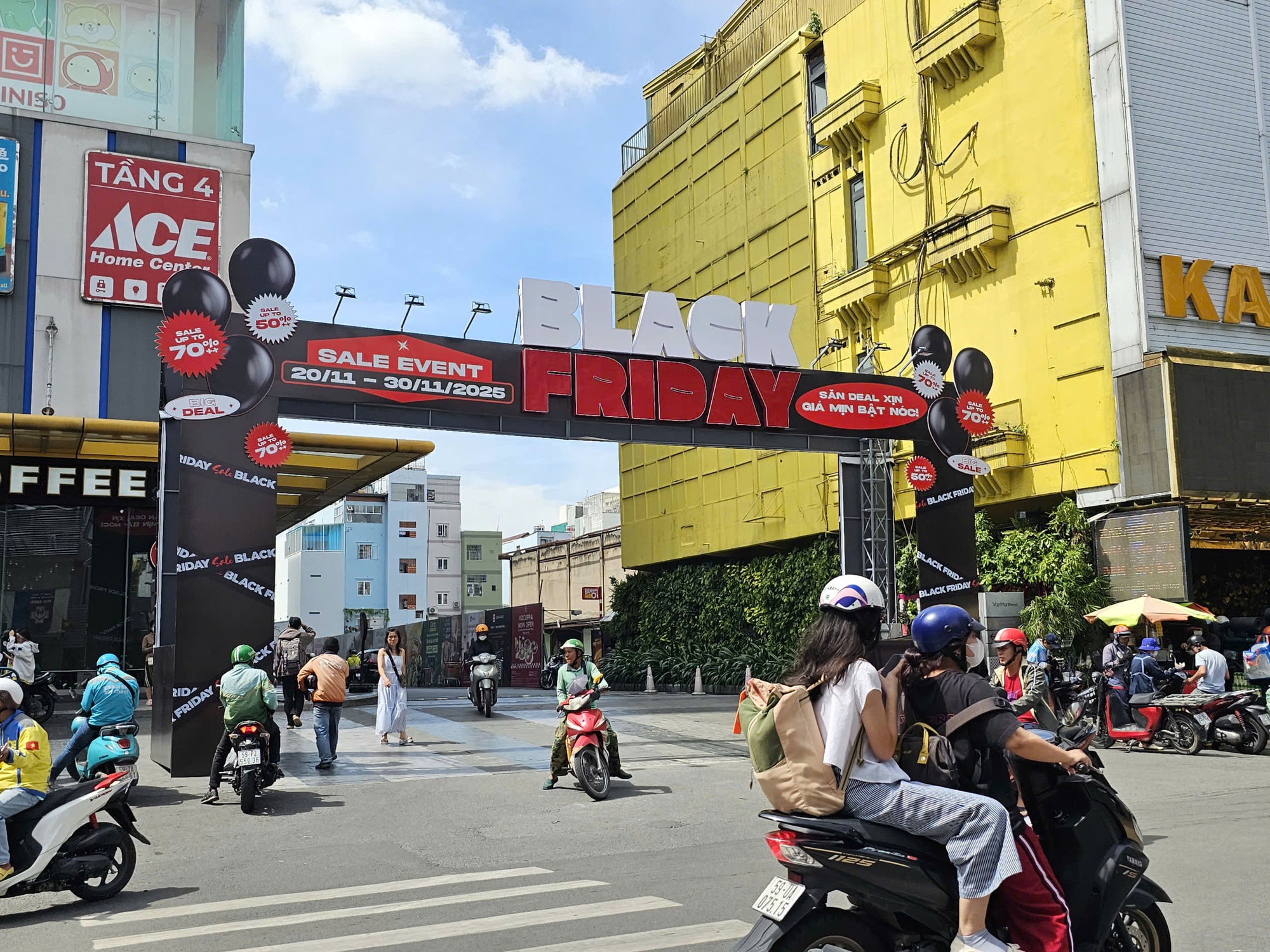 Chuyện lạ trước ngày Black Friday 2025- Ảnh 12. Chuyện lạ trước ngày Black Friday 2025- Ảnh 12.