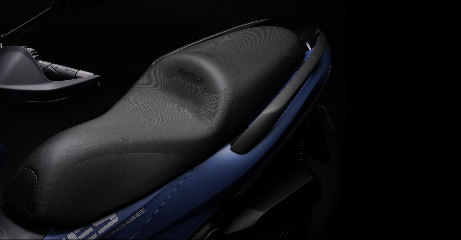 Xe ga chuyên phượt của Honda vừa về VN đã gặp khó: Đối thủ ra mắt 2 xe 'trang bị tận răng' giá rẻ hơn- Ảnh 14.