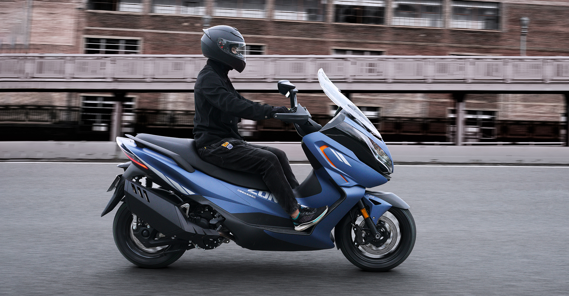 Xe ga chuyên phượt của Honda vừa về VN đã gặp khó: Đối thủ ra mắt 2 xe 'trang bị tận răng' giá rẻ hơn- Ảnh 7.