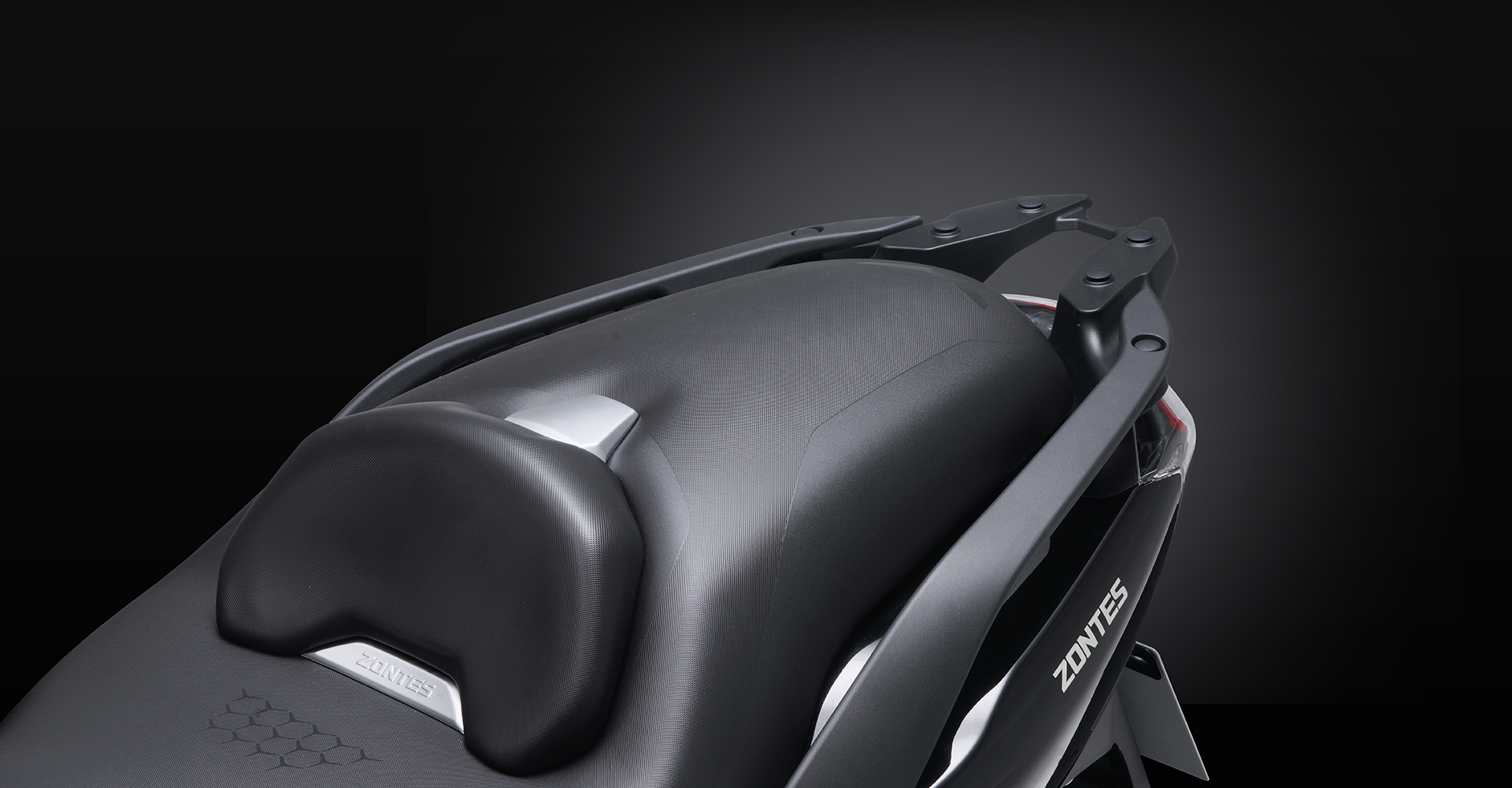 Xe ga chuyên phượt của Honda vừa về VN đã gặp khó: Đối thủ ra mắt 2 xe 'trang bị tận răng' giá rẻ hơn- Ảnh 28.