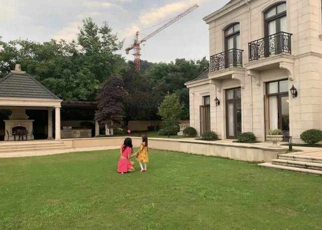 Căn phòng "toát ra mùi tiền" trong biệt thự đi 7 ngày không hết của tiểu thư Thượng Hải- Ảnh 3.