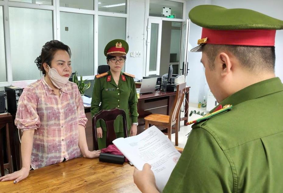 Khám xét nơi ở, bắt Khám xét nơi ở, bắt