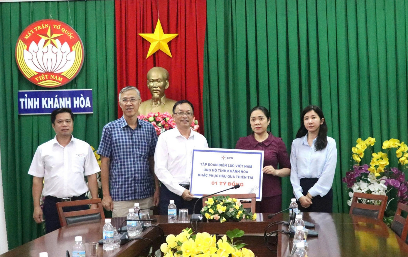 Quyên góp hơn 112 tỷ đồng ủng hộ đồng bào miền Trung, Tây Nguyên khắc phục hậu quả mưa lũ- Ảnh 6.