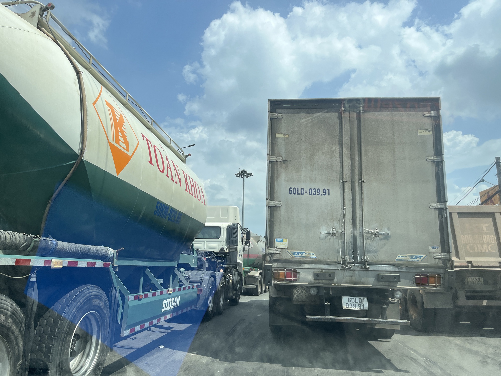 Đồng Nai sẽ áp dụng cơ bản phân làn trên Quốc lộ 51 đồng bộ với TP HCM- Ảnh 1.