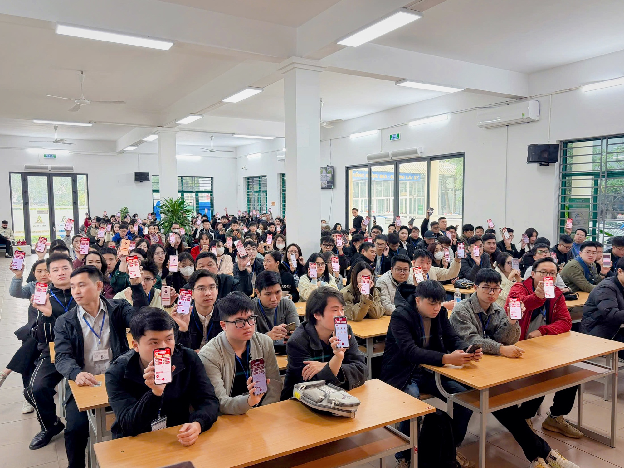 CSGT Hà Nội thông báo quan trọng tới hàng nghìn người chuẩn bị thi giấy phép lái xe- Ảnh 1.