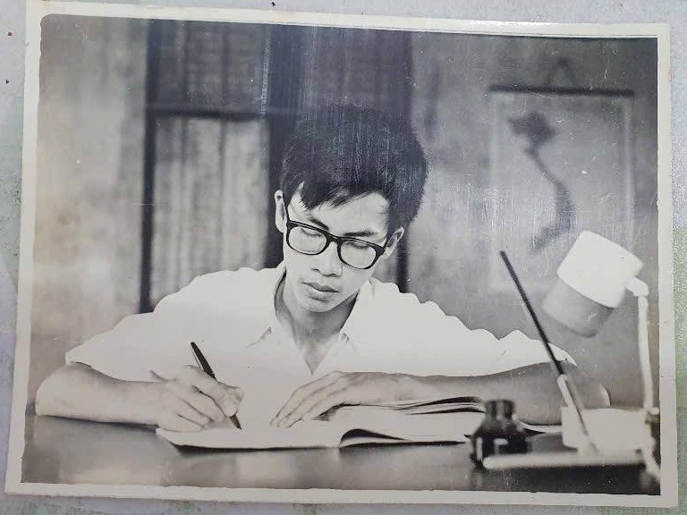 Huyền thoại Toán học Việt Nam - TS Lê Bá Khánh Trình: "Tôi từng có giai đoạn thấy bẽ bàng, có lỗi với chính học trò mình"- Ảnh 1.